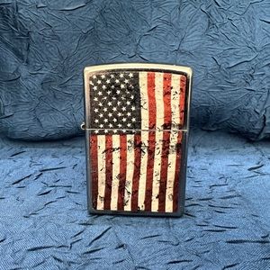 Zippo Lighter - American Flag E 15